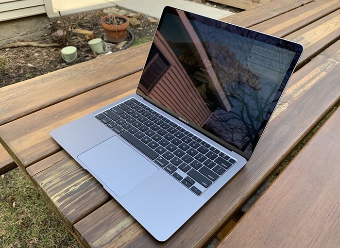 تجربه خرید و استفاده از لپ تاپ استوک Apple MacBook Air 2020 - جذاب اما با چالش ها!